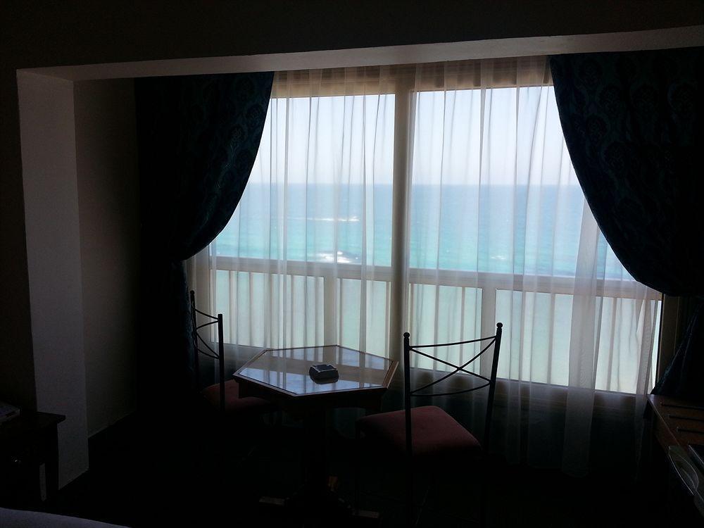 Cleopatra Hotel Alexandria (Adults Only) Exterior photo