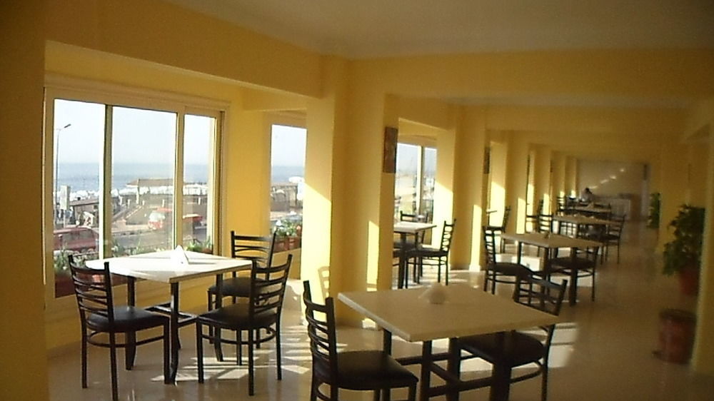 Cleopatra Hotel Alexandria (Adults Only) Exterior photo